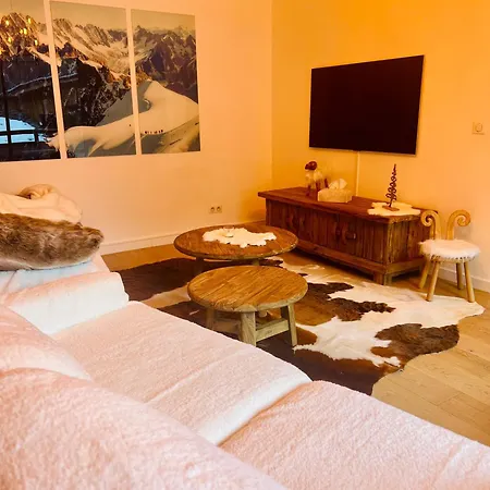 Apartment La Cordee Avec Piscine Et - 126 Chamonix